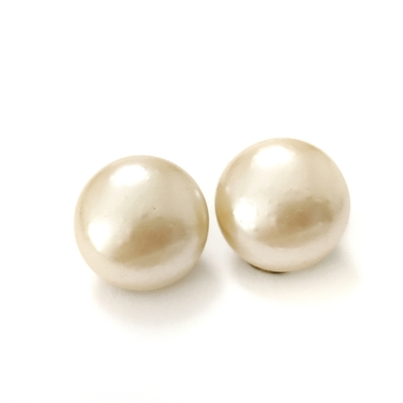 PEARL CLIP Earrings Vintage Dome 1950 Retro Lusterous Gorgeous Retro Antique - Picture 1 of 10